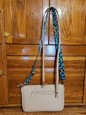 Viv & Lou-Beige Crossbody Bag with Turquoise Leopard & Beige Strap